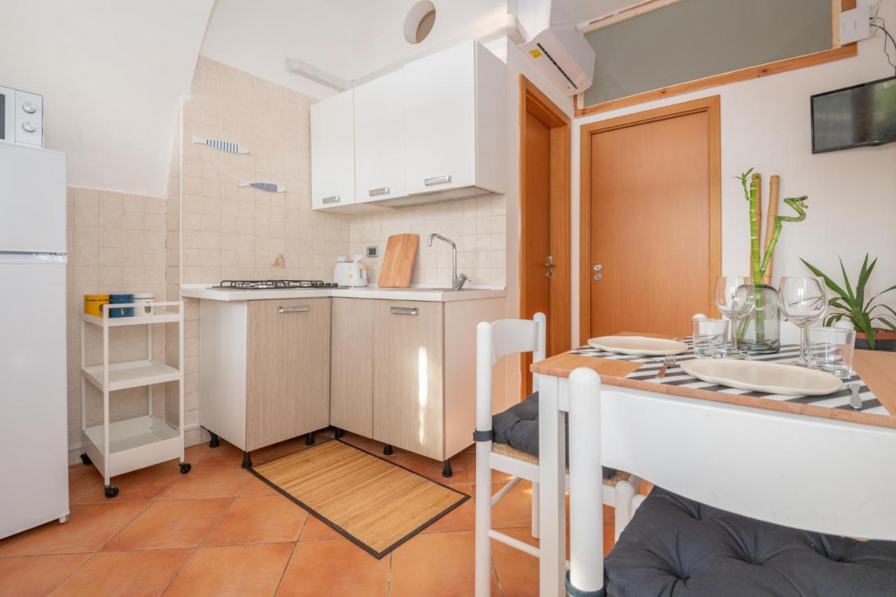 Marinelle Apartment ซานตามาเรีย ดิ กาสเตลลาบาเต ภายนอก รูปภาพ