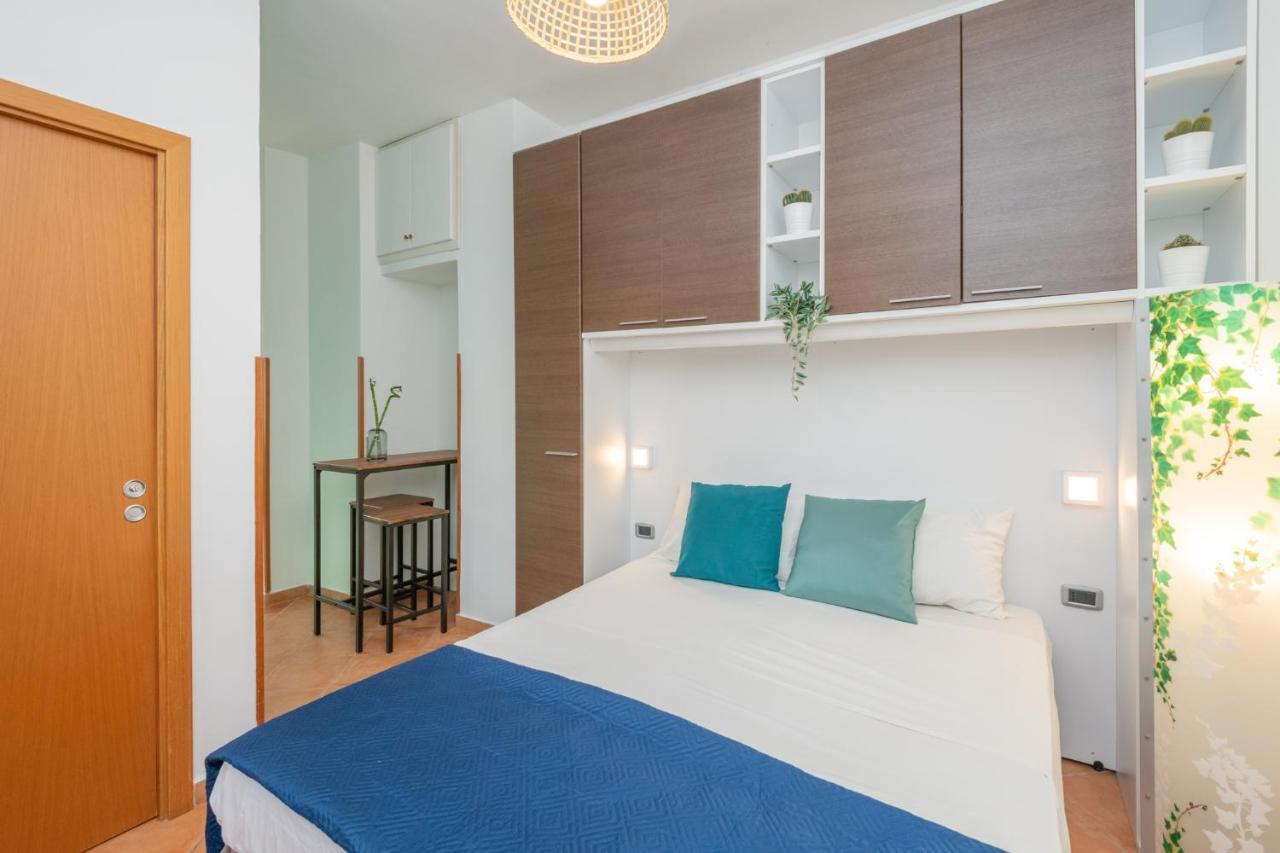 Marinelle Apartment ซานตามาเรีย ดิ กาสเตลลาบาเต ภายนอก รูปภาพ
